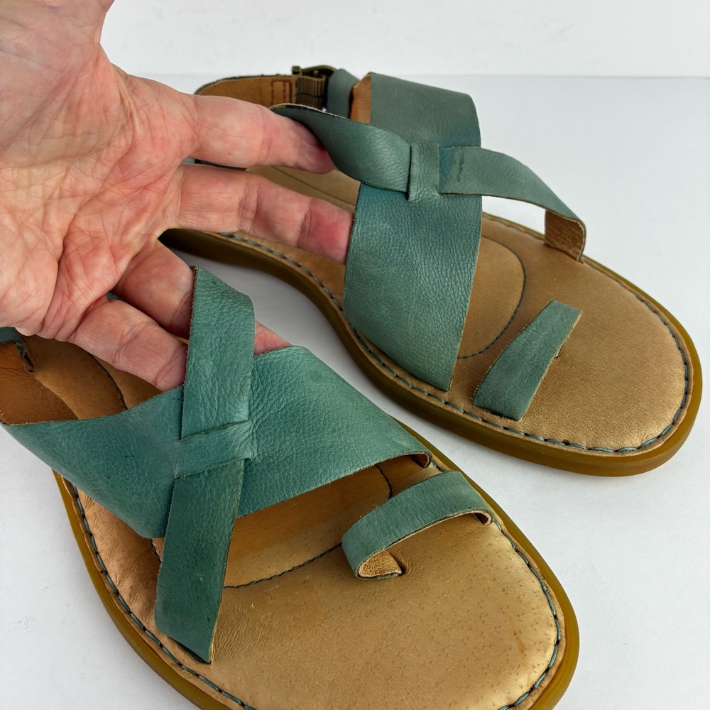 Born Inya Leather Toe Loop Sandals - image 4